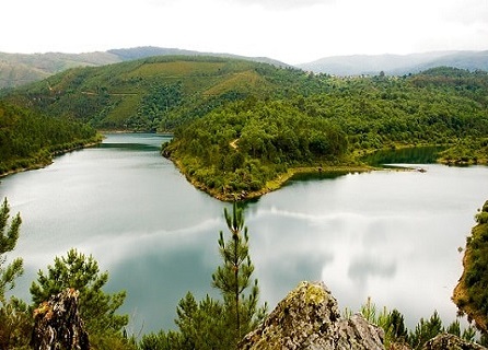 Embalse de Avión