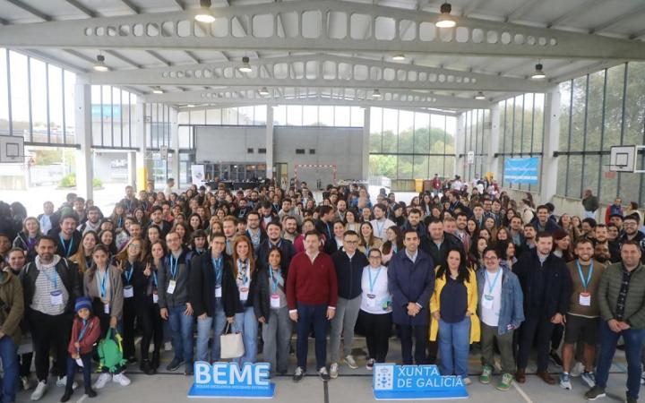 Becas BEME acto