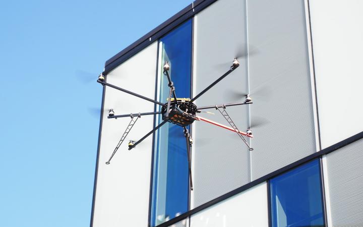 Dron helicoptero
