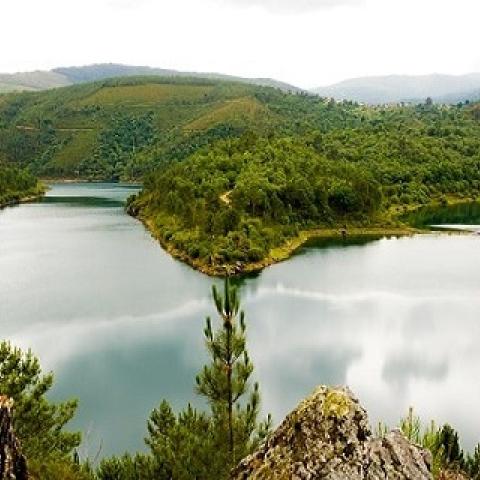 Embalse de Avión